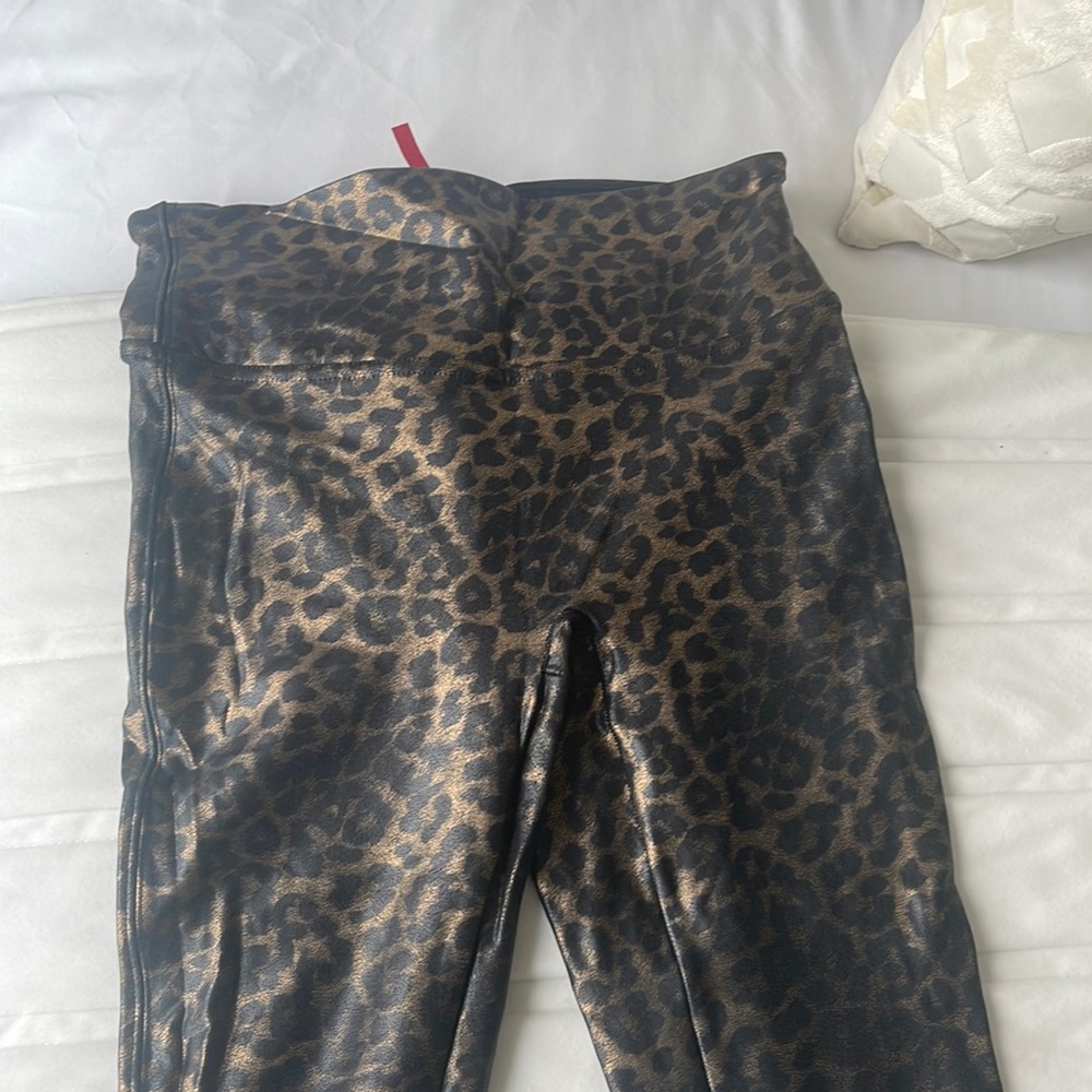 Leopard spanx leggings size small